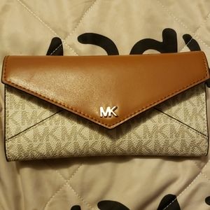 Michael Kors wallet